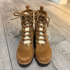 Indigo Tan Suede Lace-Up Boots with cream Sherpa